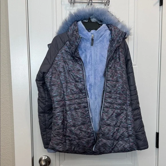 Free Country Kids Puffer Jacket with Faux Fur Hood - Blue and Gray - Picture 3 of 8